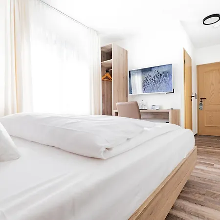 Kirchberg - Garni Hotel 3*